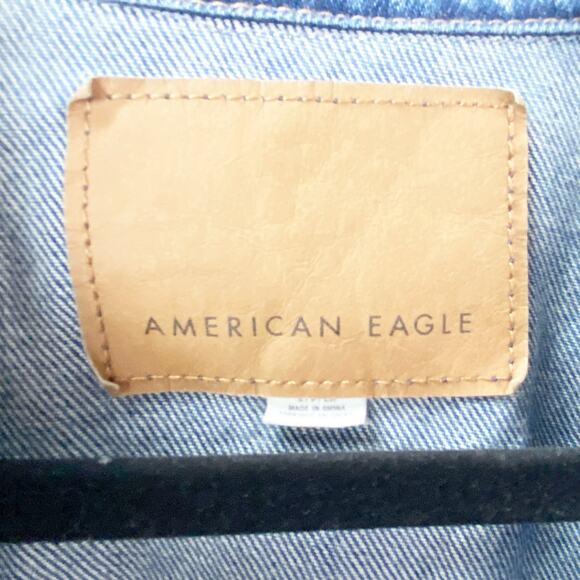 American Eagle Small Womens Blue Denim Jean Jacket - Picture 4 of 8